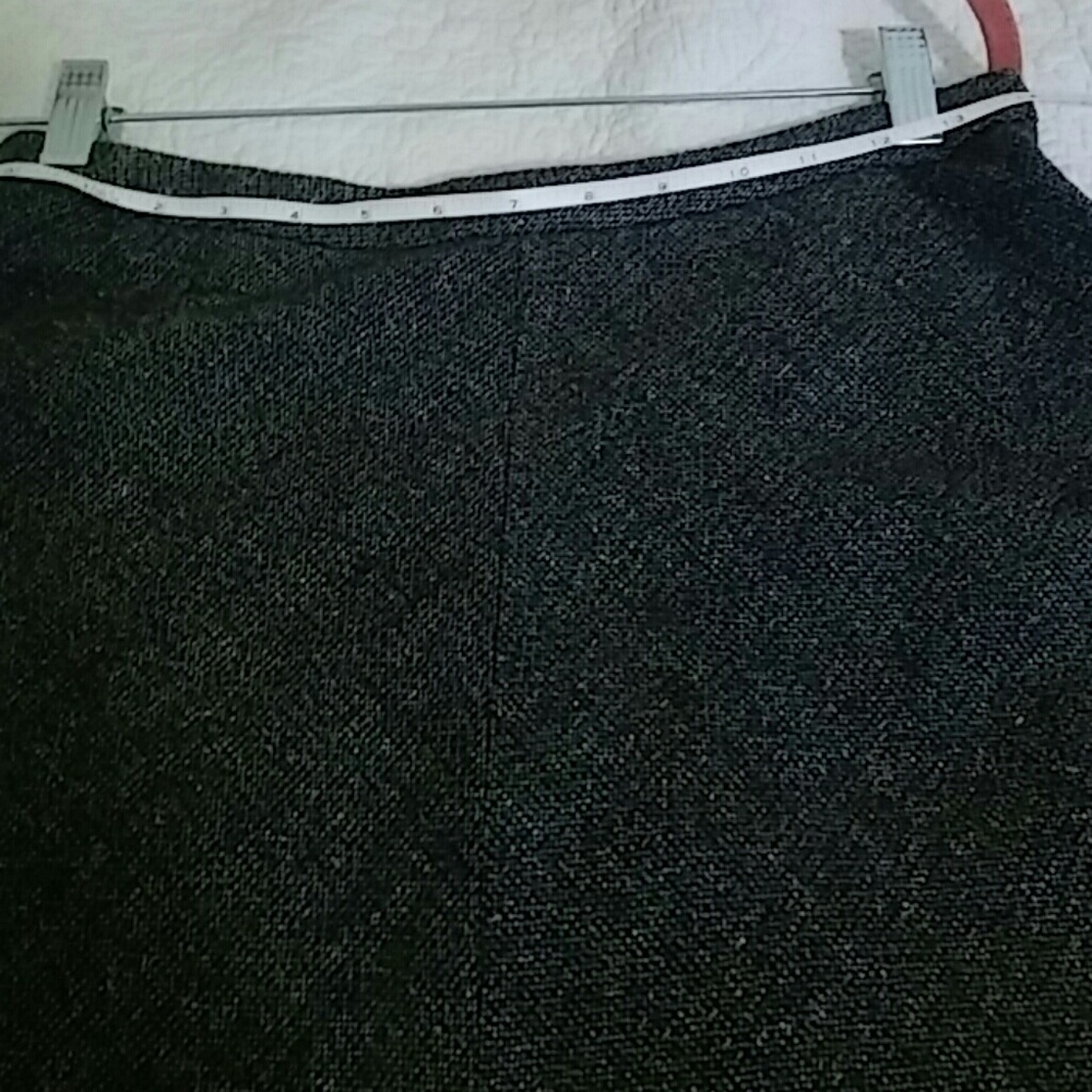 Jones New York- Collection Petite 46% Wool/26 % Po - Picture 5 of 9